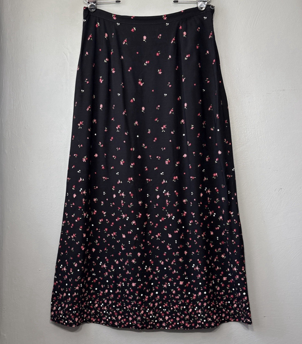 Vintage Ditzy Floral Skirt Size 14 Black Dark Romantic Church Modest Grunge Cute